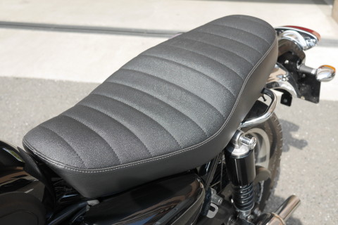 ▲W650 のシート張替え後座面②
