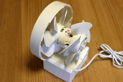 リズム シルキーウィンド USB 静音 卓上扇風機 9ZF002RH03