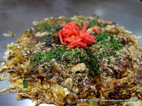 「むめさん」のイカ玉のお好み焼き