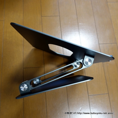 BoyotaノートPCスタンドを横からみた画像 BoyotaノートPCスタンドを横からみた画像